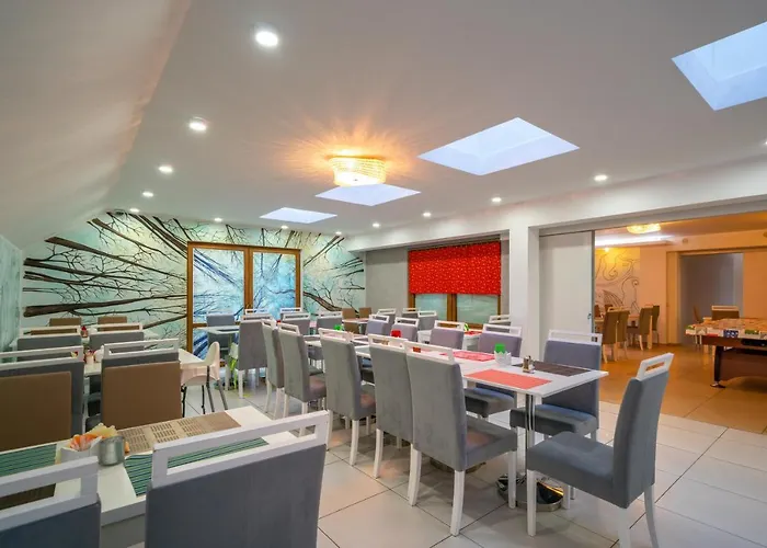 Trzy Sosny שצ'קלארסקה פוראובה